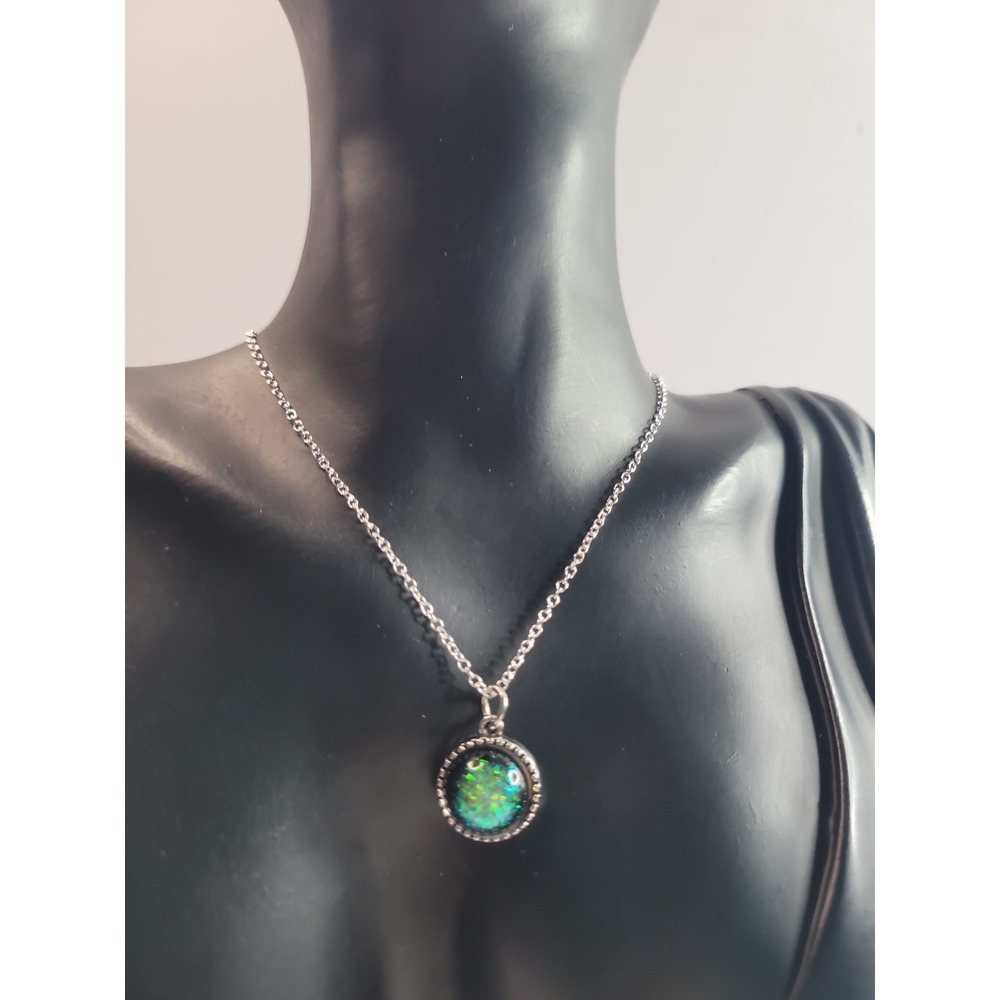 Peacock Green Druzy Style Pendant Necklace Round‎ Sparkle Resin Stone Gunmetal